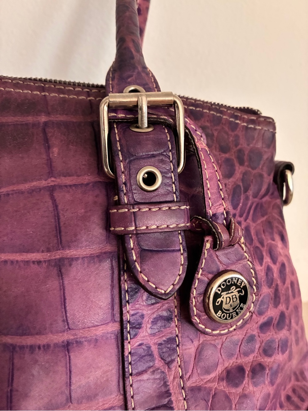 Dooney & Bourke Purple Embossed Croc Leather Satchel Shoulder Bag Y2K - Picture 5 of 16